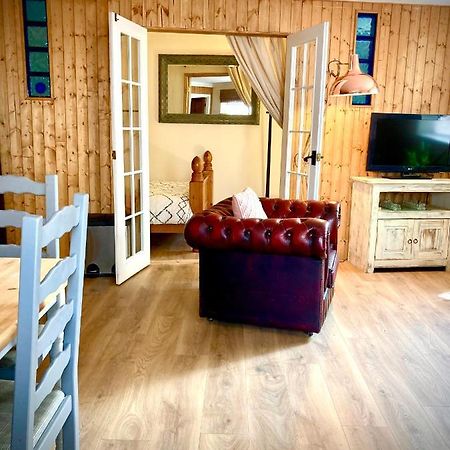 דירות New Quay Aqua Shack At Pure Shores Retreats מראה חיצוני תמונה
