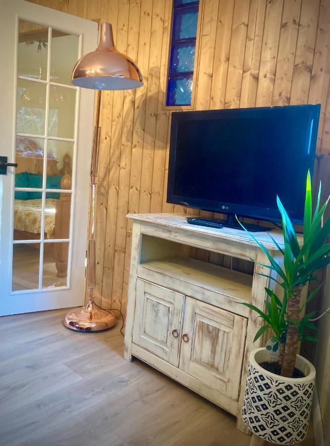דירות New Quay Aqua Shack At Pure Shores Retreats מראה חיצוני תמונה